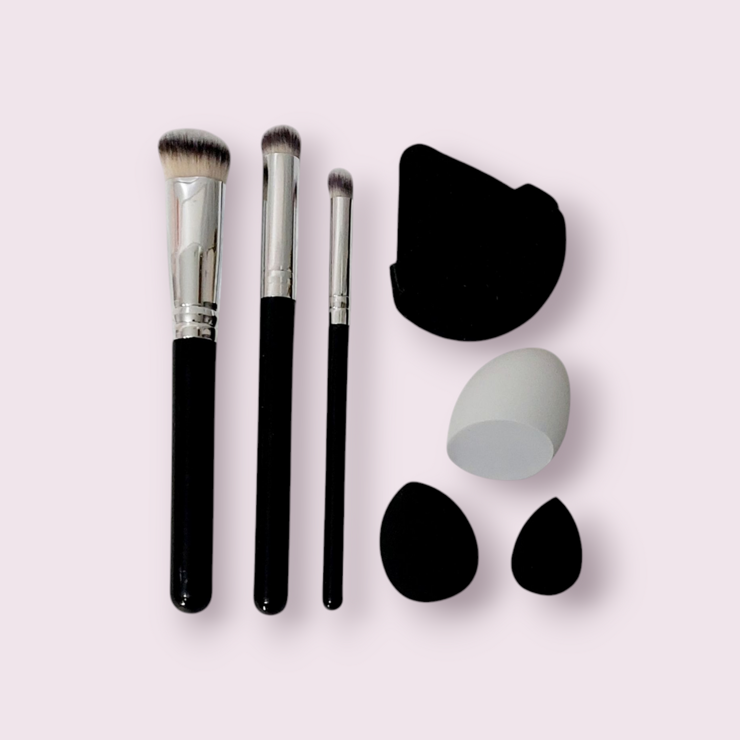 Set pennelli e spugne makeup